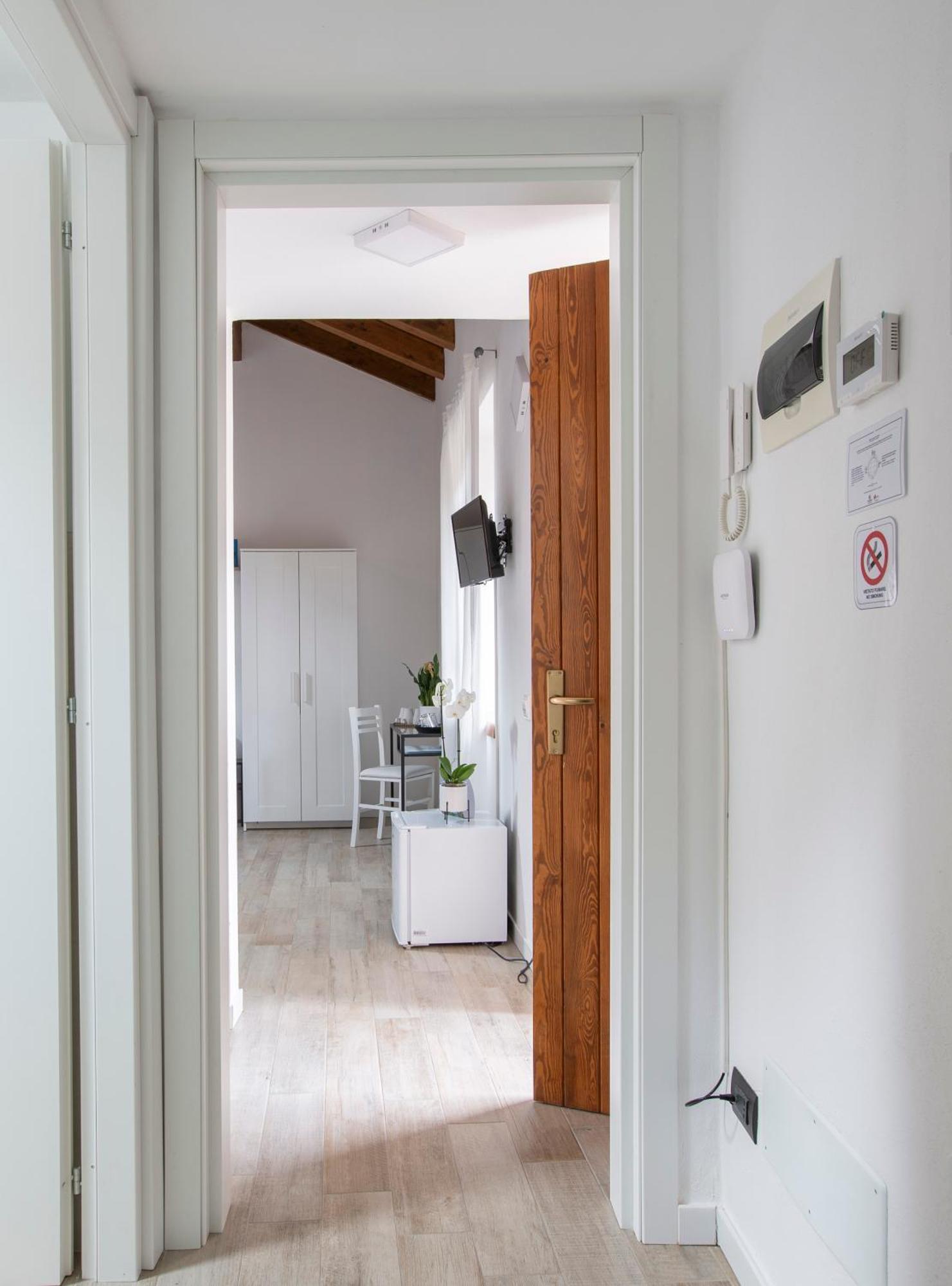 La Casa Del Sarto - Rooms And Apartments Lecco Εξωτερικό φωτογραφία
