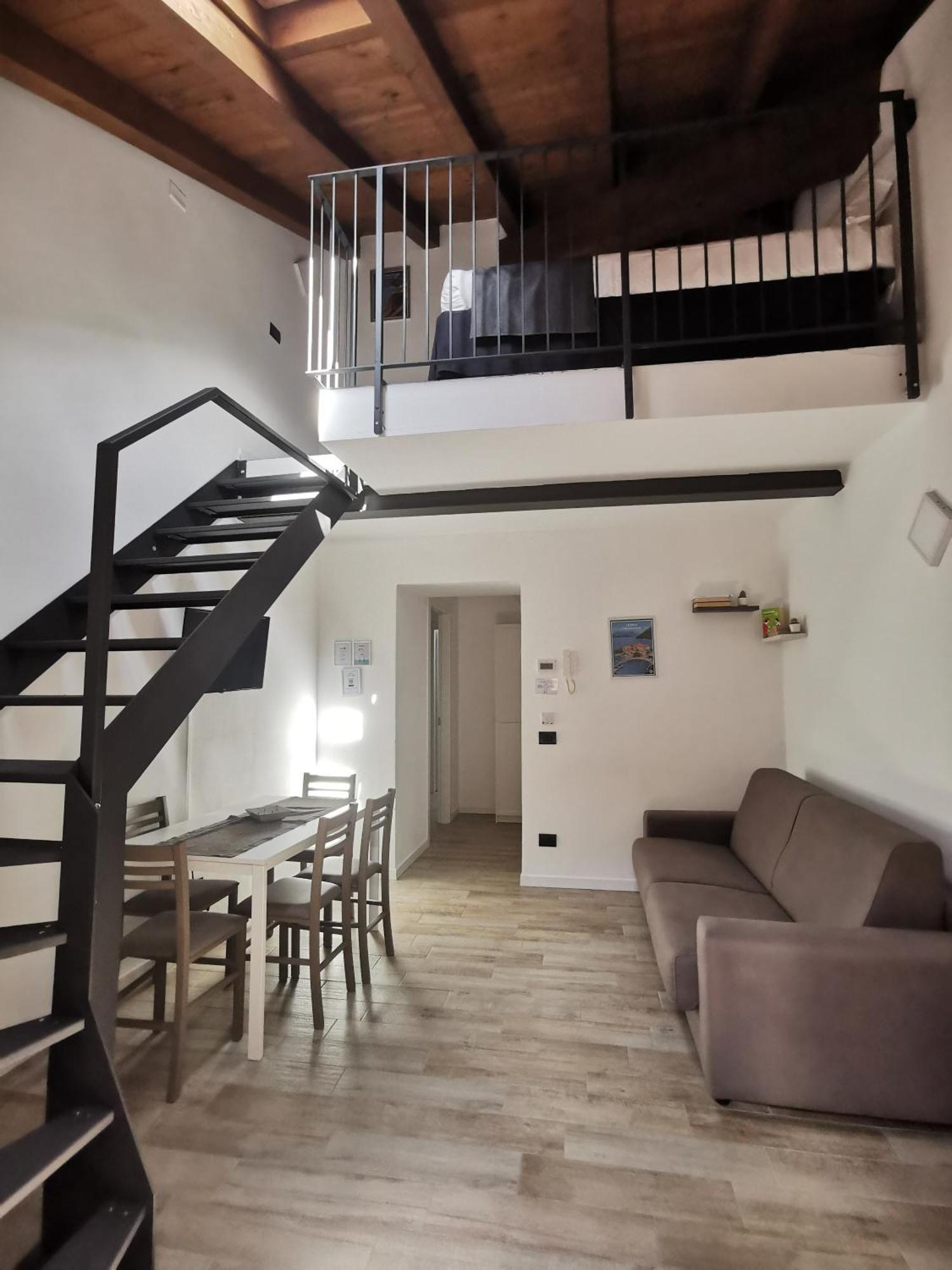La Casa Del Sarto - Rooms And Apartments Lecco Εξωτερικό φωτογραφία